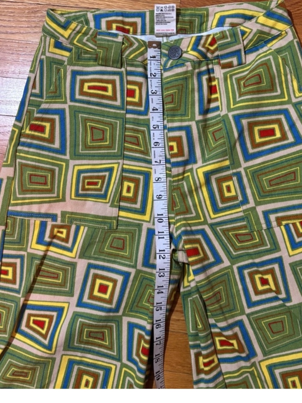 Lucy & Yak Geometric Green Square Print Pants - Picture 7 of 7